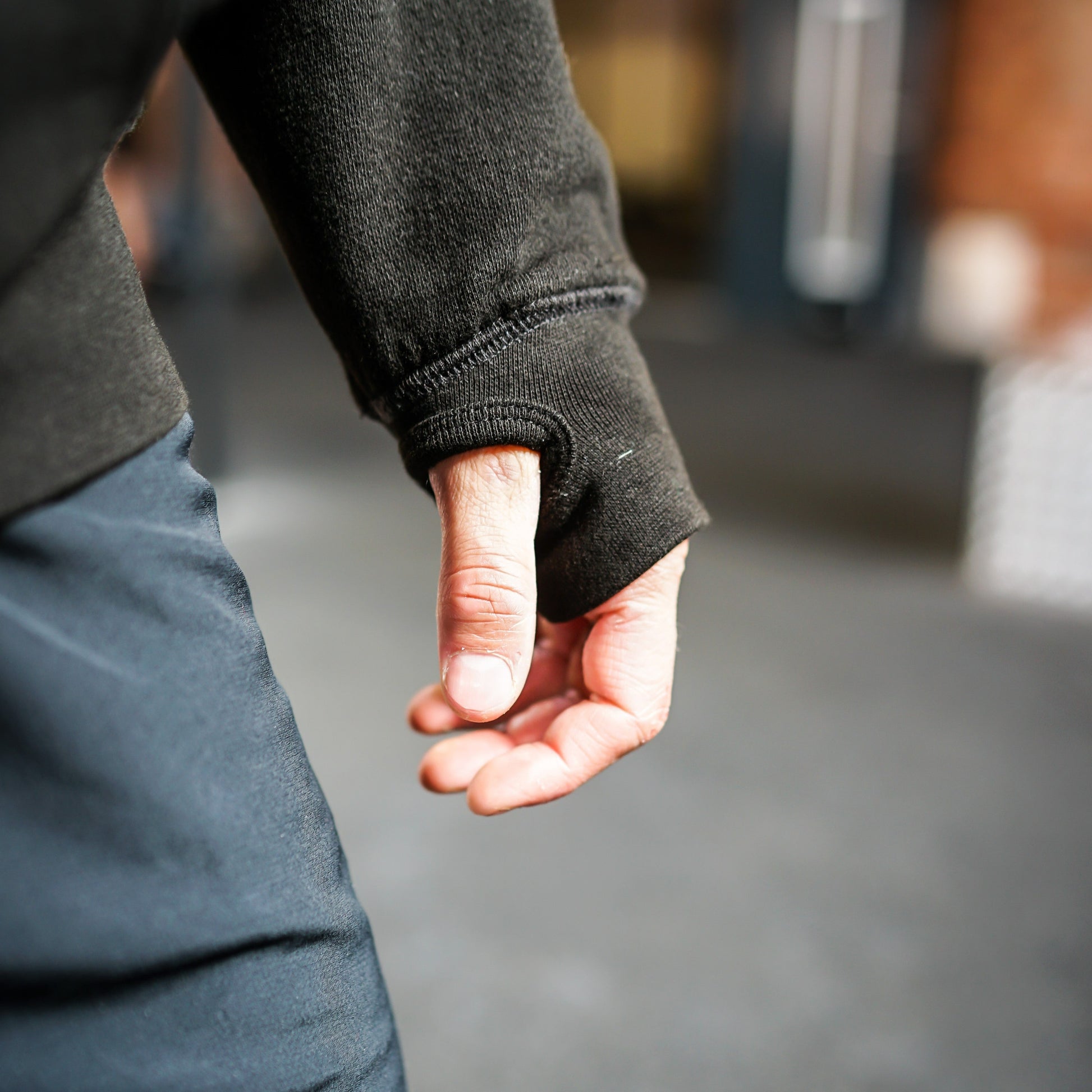 Hoodie thumb cuff, Warm hoodie