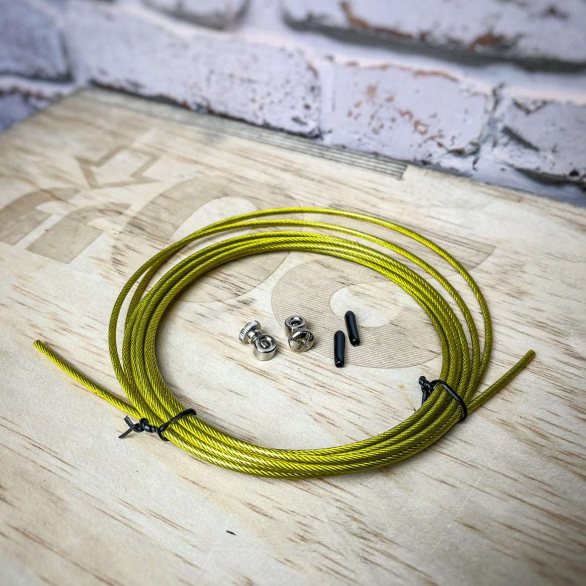Gold spare speed rope