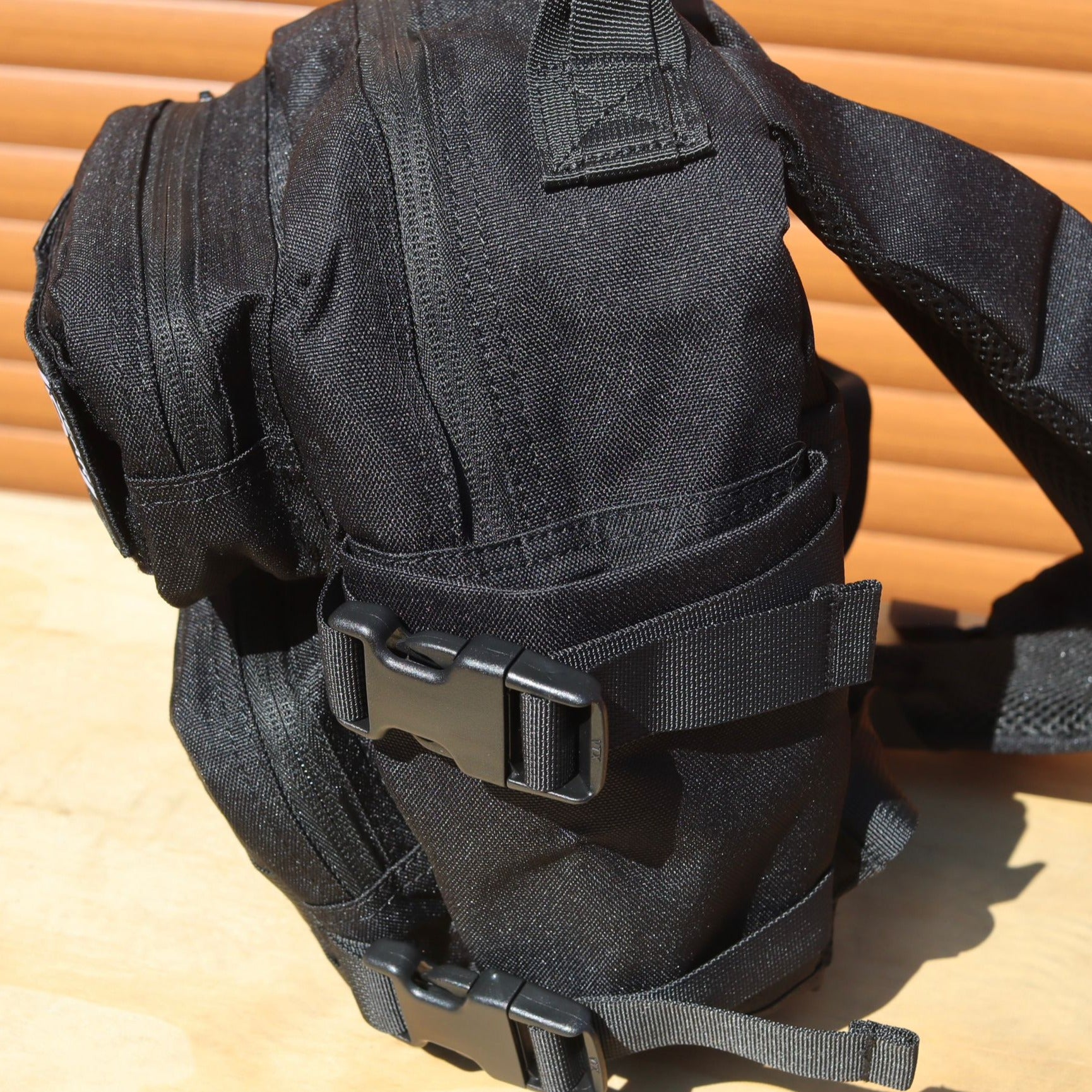 Side water bottle compartment, Backpack